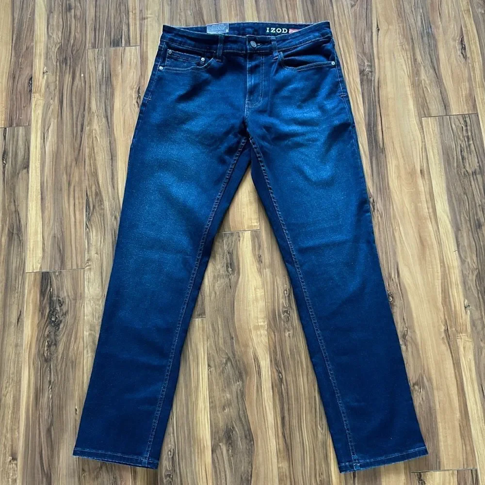 NEW Izod Mens Straight Fit Jeans Classic Style